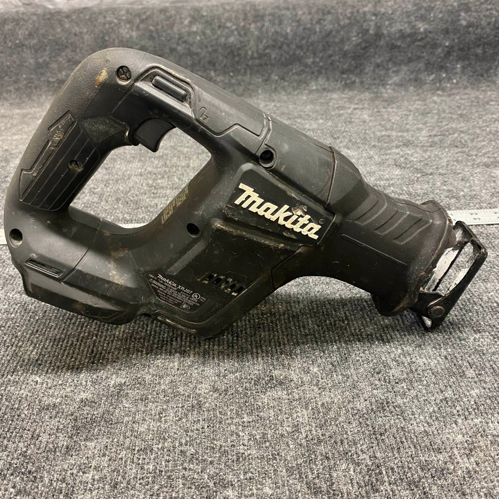 Makita XRJ07 18V LXT Sub-Compact Brushless Cordless Reciprocating Saw Tool Only